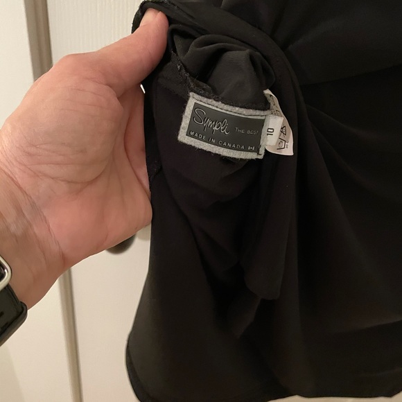 Black Sympli Tunic Size 10 V-neck Made in Canada 🇨🇦 - Picture 3 of 6